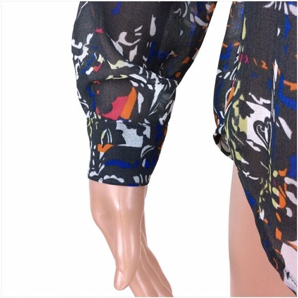 CAbi 129 Geometric Festival Button Down
Blouse. Size L - Picture 12 of 16